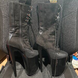 Blaq Kicks - 9 INCH - UK6 / EU39 / US8 / AU8